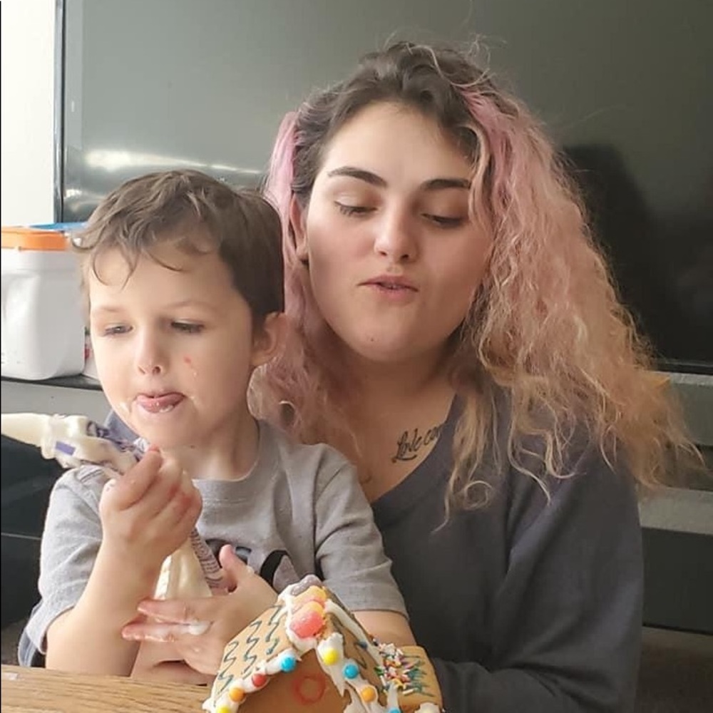 Meet your Posher, Amber